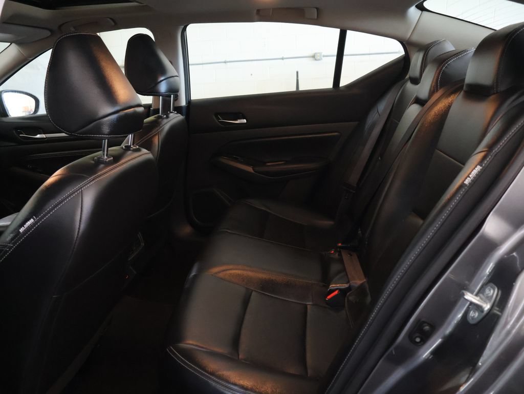 Used 2023 Nissan Altima 2.5 SL AWD/4WD image 14