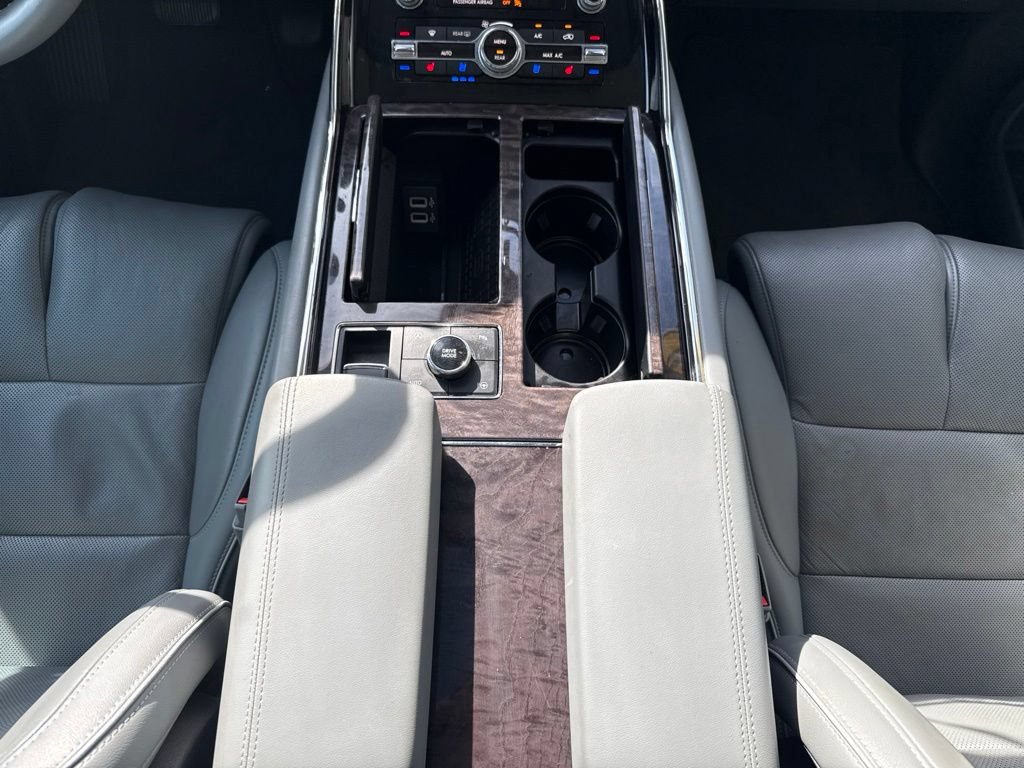 Used 2019 Lincoln Navigator Select w/ Technology Package AWD/4WD image 21