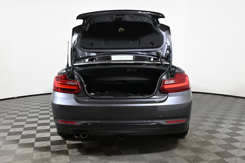 Used 2017 BMW 230i xDrive Convertible image 38
