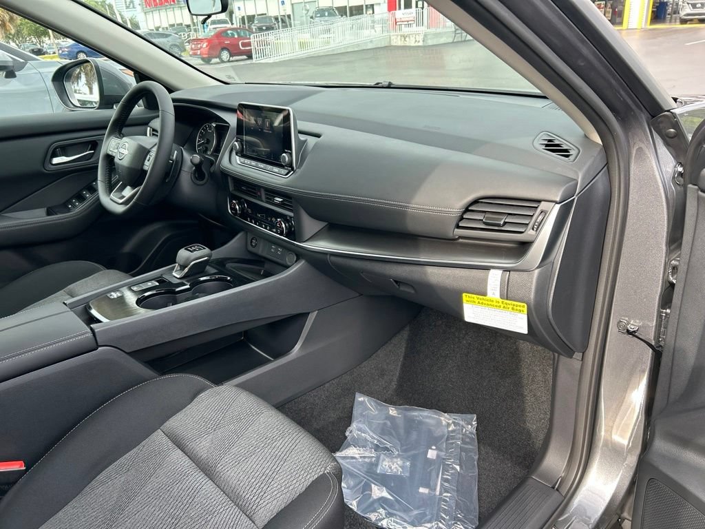 New 2026 Nissan Rogue SV FWD image 43