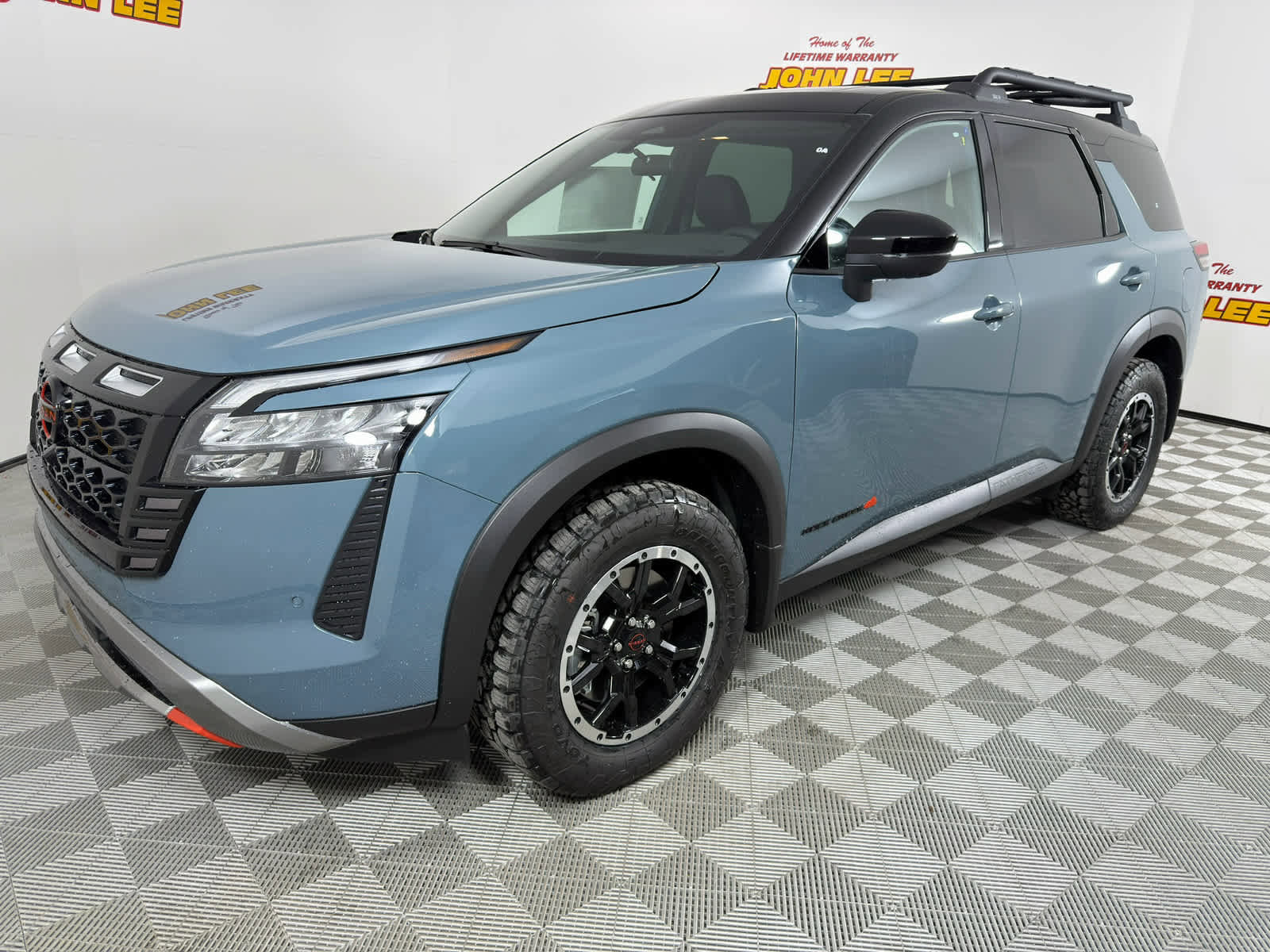 New 2026 Nissan Pathfinder Rock Creek w/ Rock Creek Premium Package