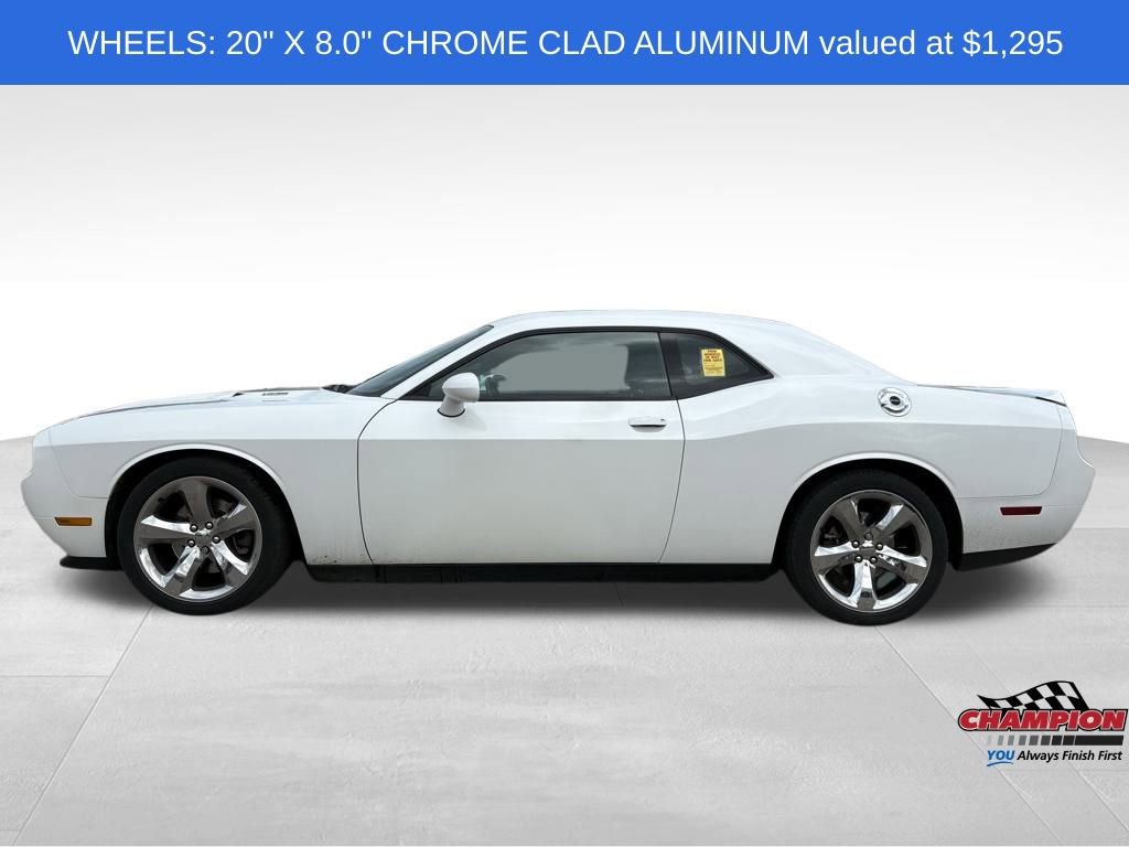 Used 2014 Dodge Challenger R/T image 2