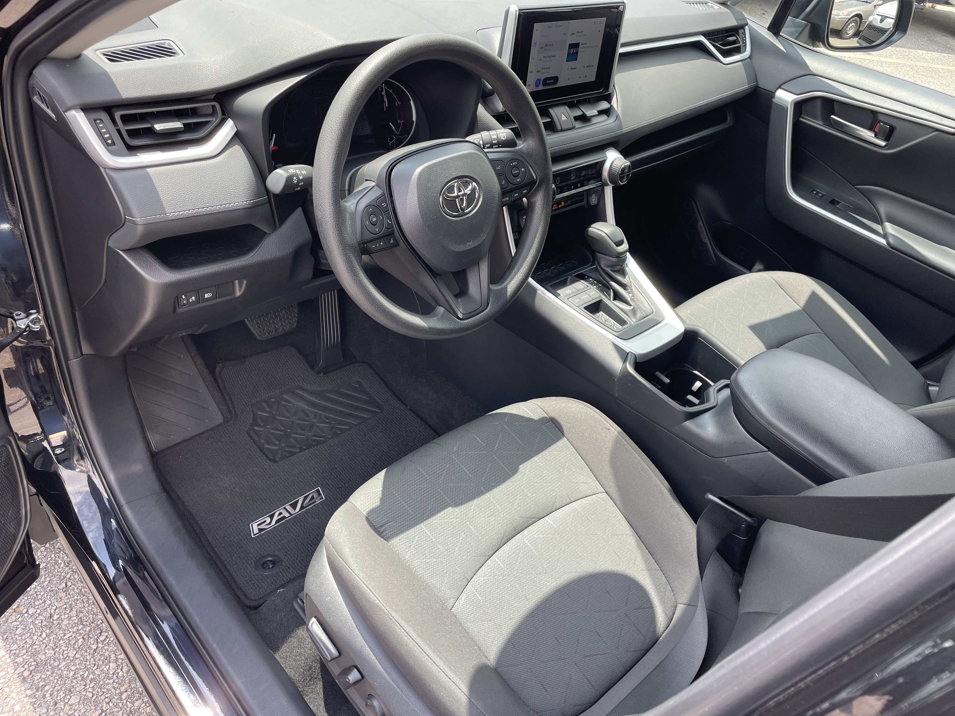 Certified 2024 Toyota RAV4 XLE image 3