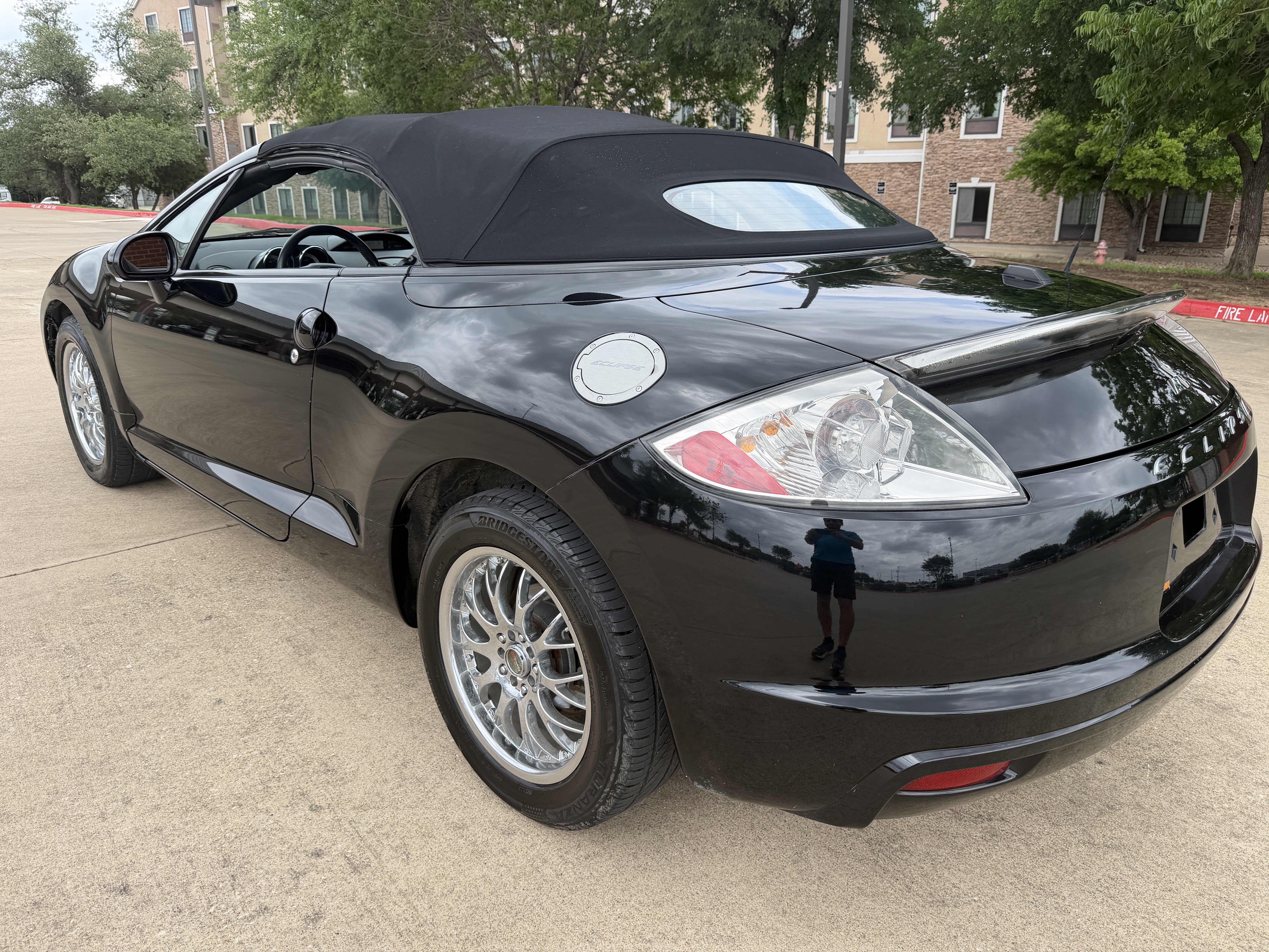 Used 2009 Mitsubishi Eclipse GS image 9