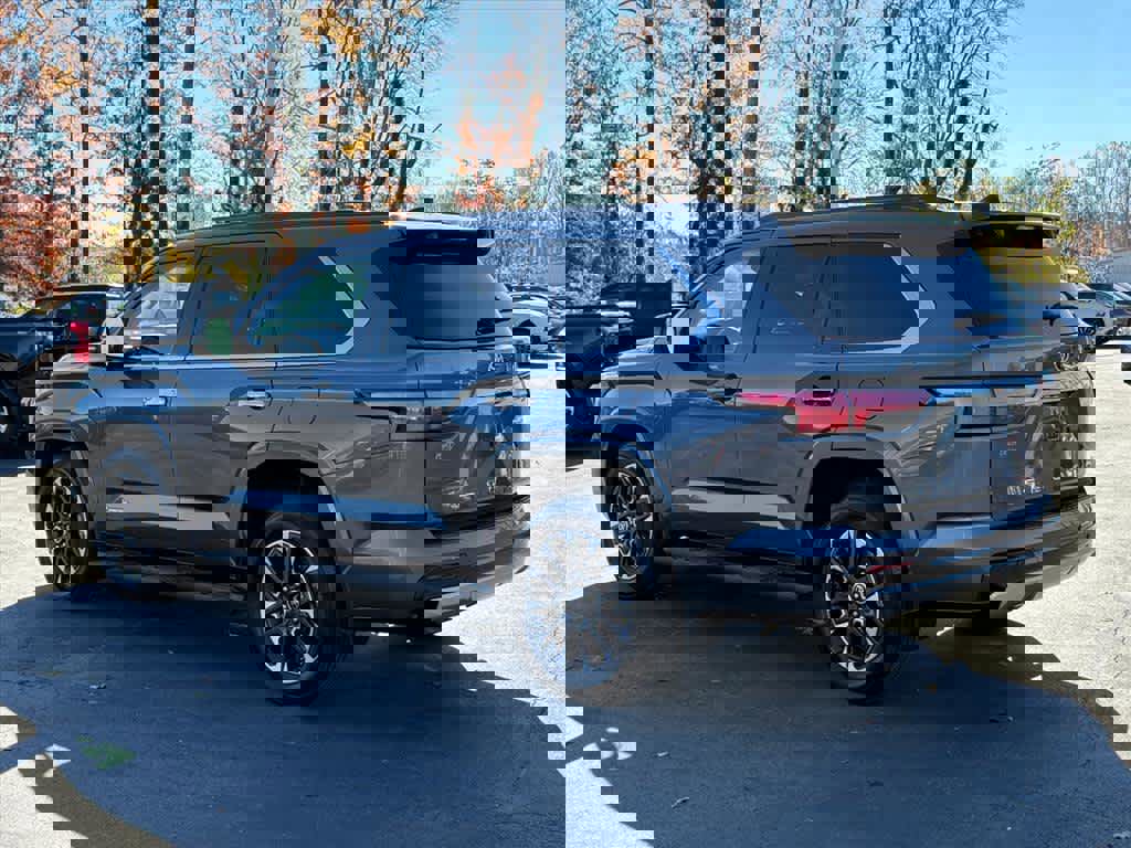 Used 2023 Toyota Sequoia Limited image 26