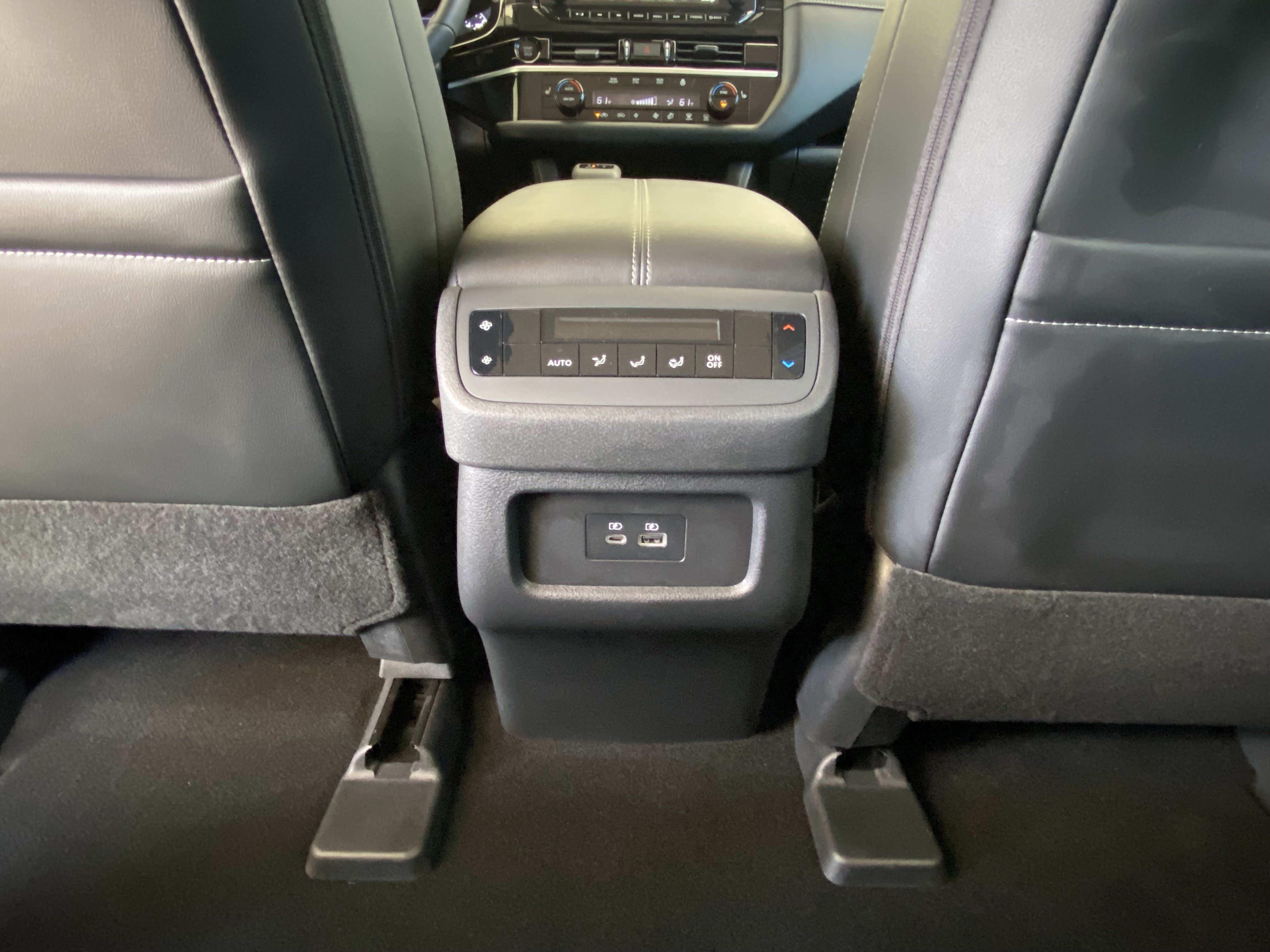 Used 2025 Nissan Pathfinder SL w/ Cargo Package AWD/4WD image 36