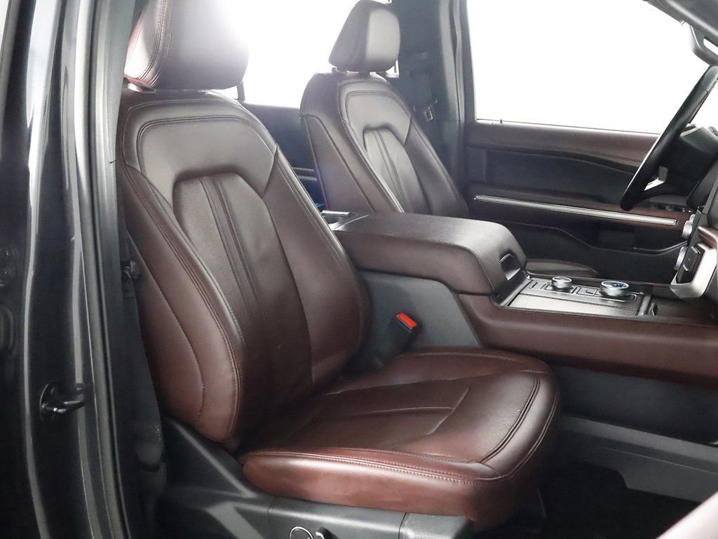 Used 2022 Ford Expedition Limited image 36