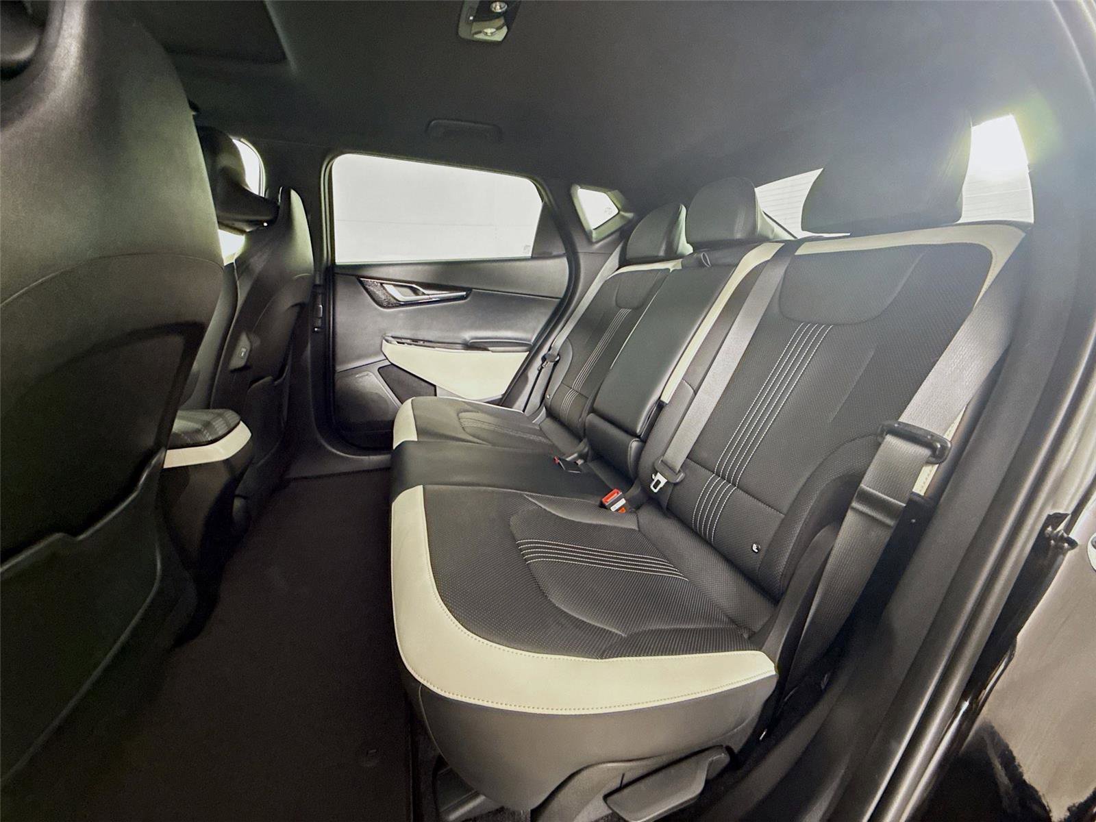 Used 2024 Kia EV6 GT-Line image 27