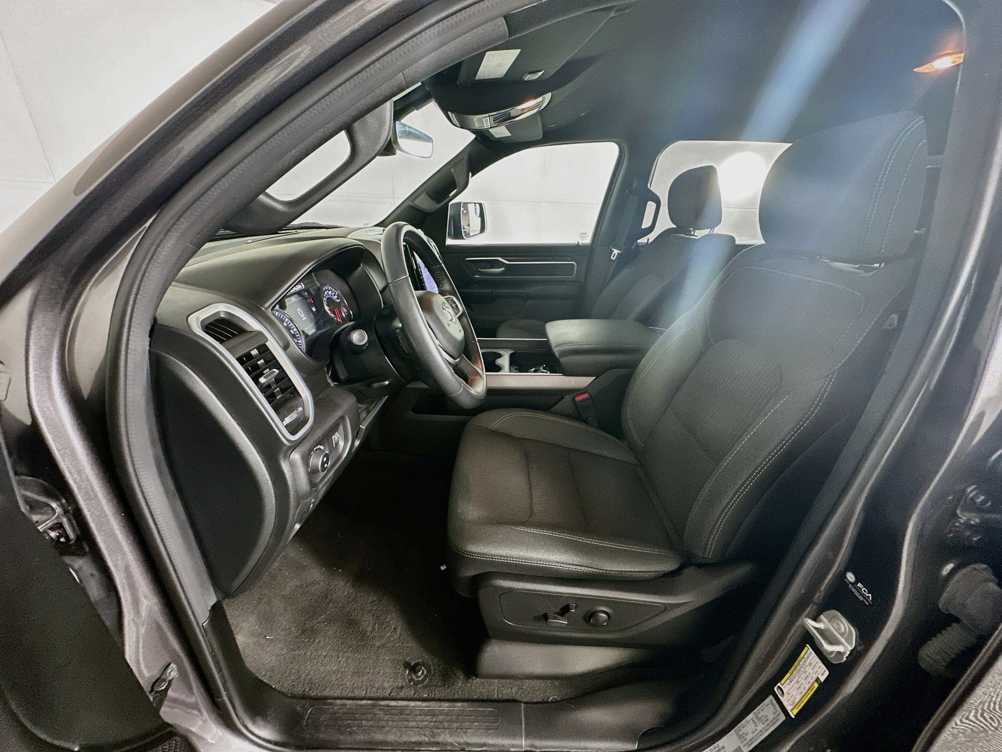 Used 2023 RAM 1500 Big Horn AWD/4WD image 13