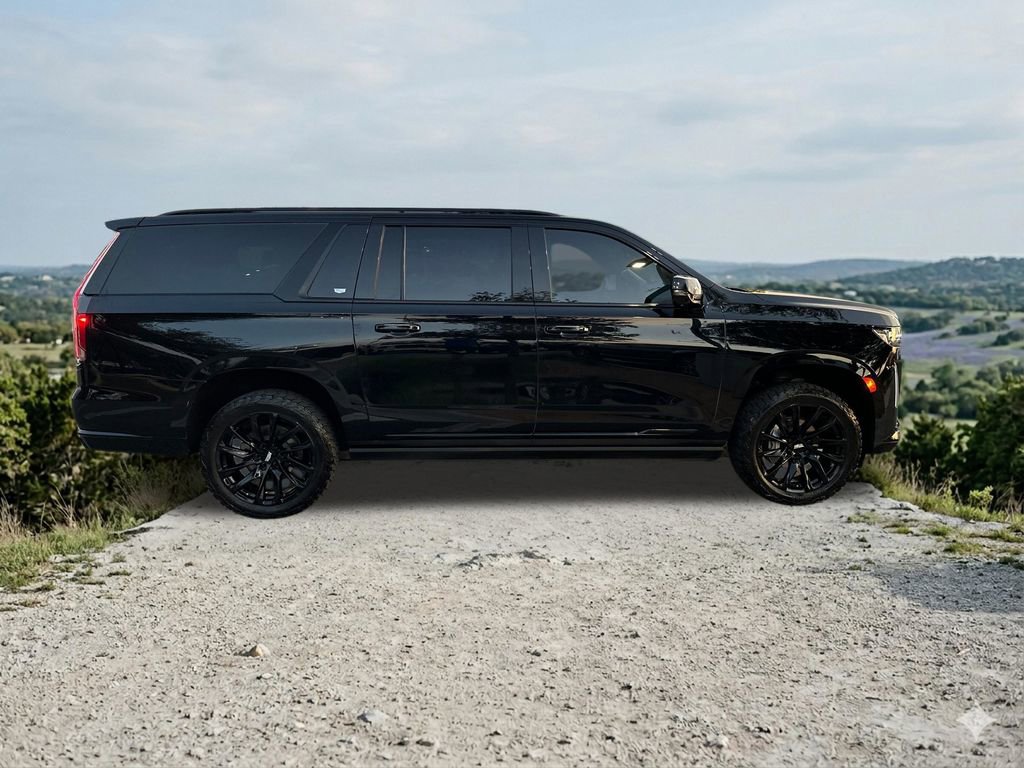 Used 2023 Cadillac Escalade ESV Sport Platinum w/ LPO, ONYX Package AWD/4WD image 13