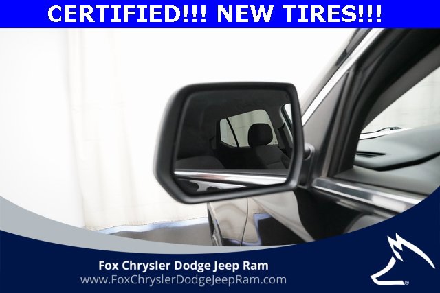 Used 2021 Chevrolet Traverse LS image 24