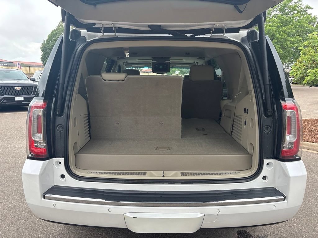 Used 2019 GMC Yukon Denali w/ Denali Ultimate Package AWD/4WD image 22