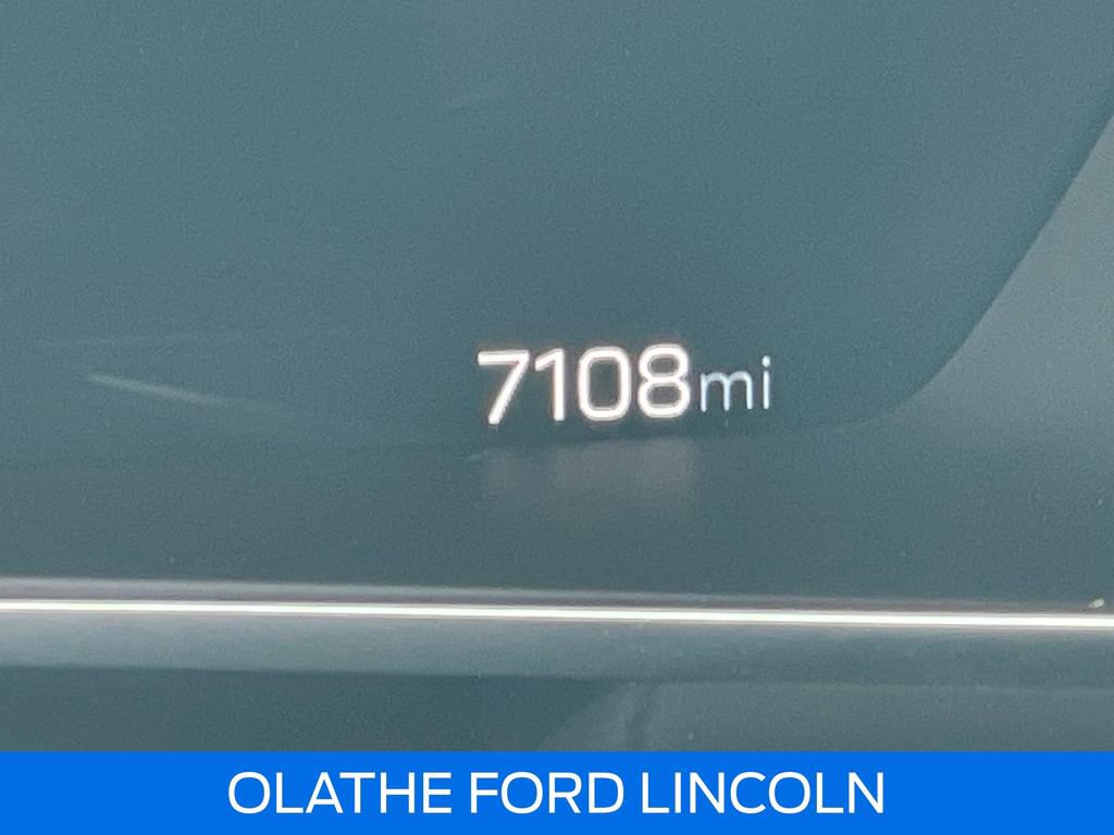 Used 2025 GMC Canyon Elevation w/ Convenience Package image 16