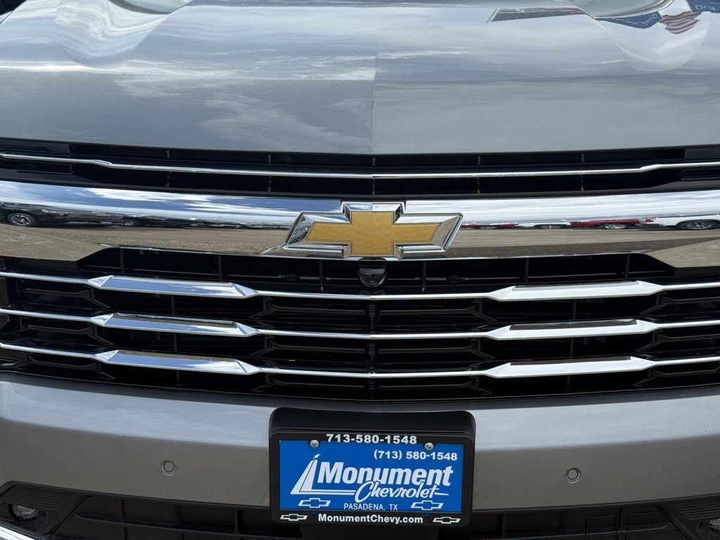 New 2026 Chevrolet Suburban LT w/ Comfort Package image 5