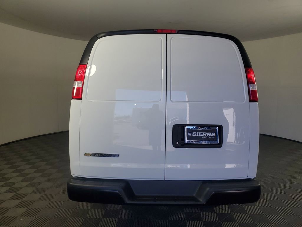 New 2026 Chevrolet Express 2500 w/ Driver Convenience Package image 5