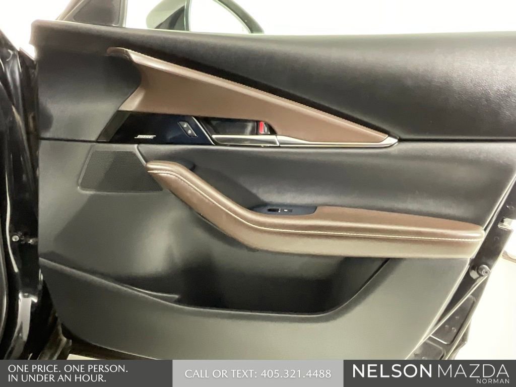 Used 2021 MAZDA CX-30 FWD 2.5 S w/ Premium Package image 16