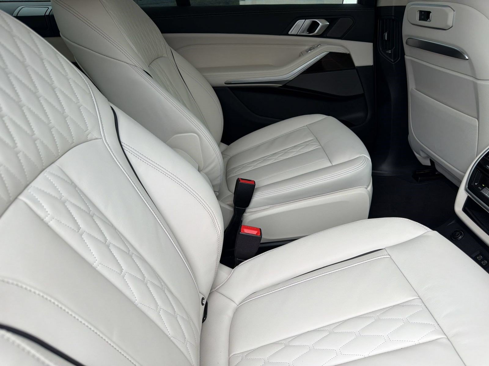 New 2027 BMW X7 xDrive40i AWD/4WD image 31