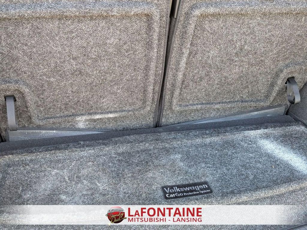 Used 2019 Volkswagen Tiguan SE w/ Panoramic Sunroof Package image 28