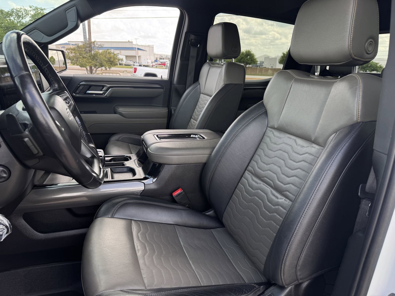 Used 2022 Chevrolet Silverado 1500 ZR2 w/ Technology Package image 29