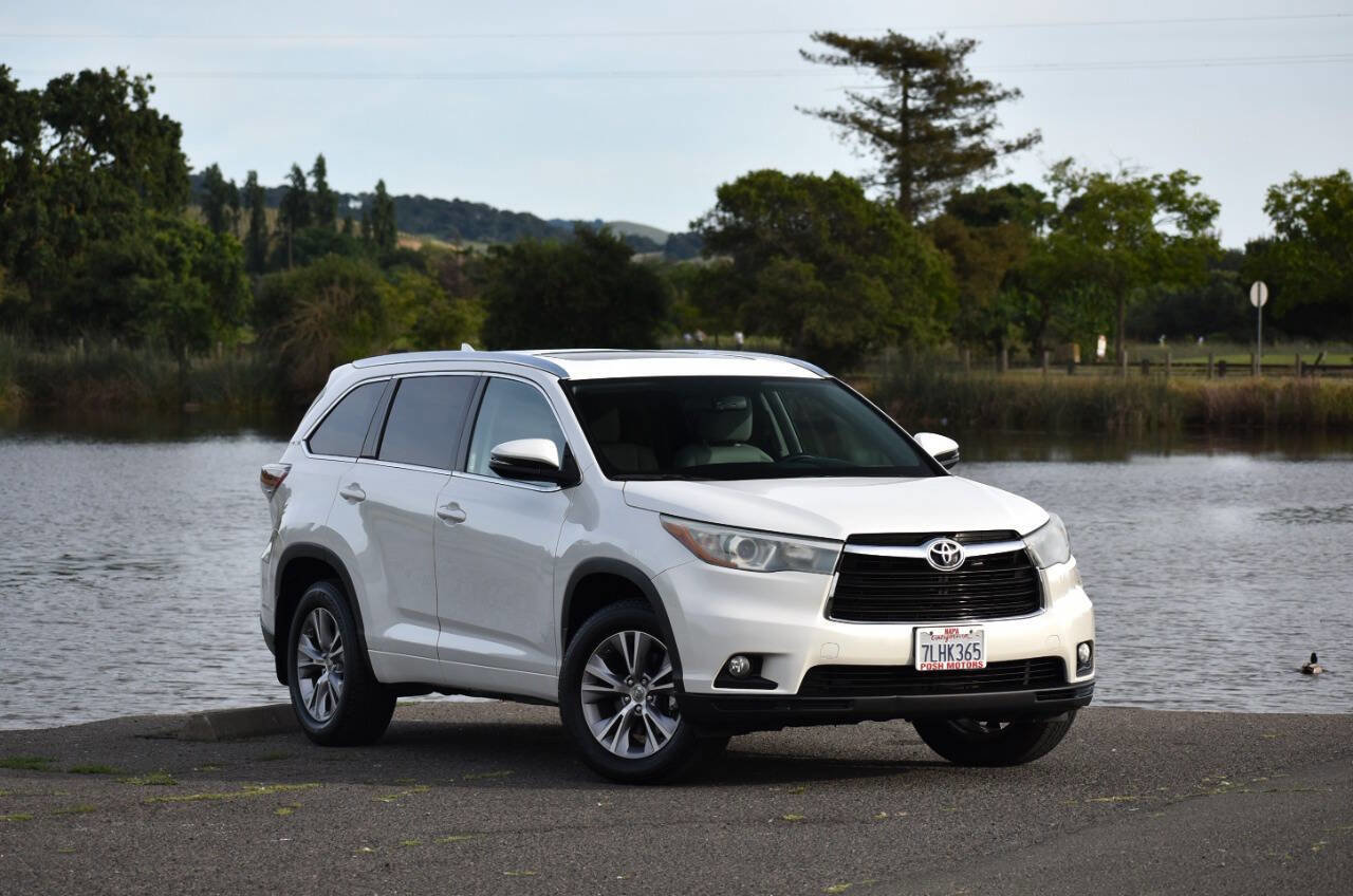 Used 2015 Toyota Highlander XLE AWD/4WD image 3