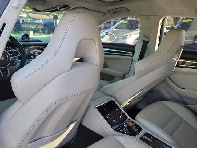 Used 2019 Porsche Panamera GTS AWD/4WD image 15
