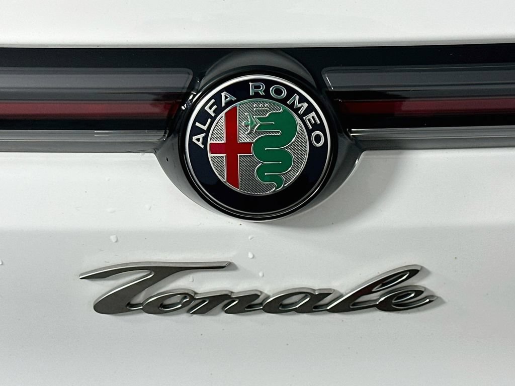 Used 2025 Alfa Romeo Tonale AWD/4WD image 29
