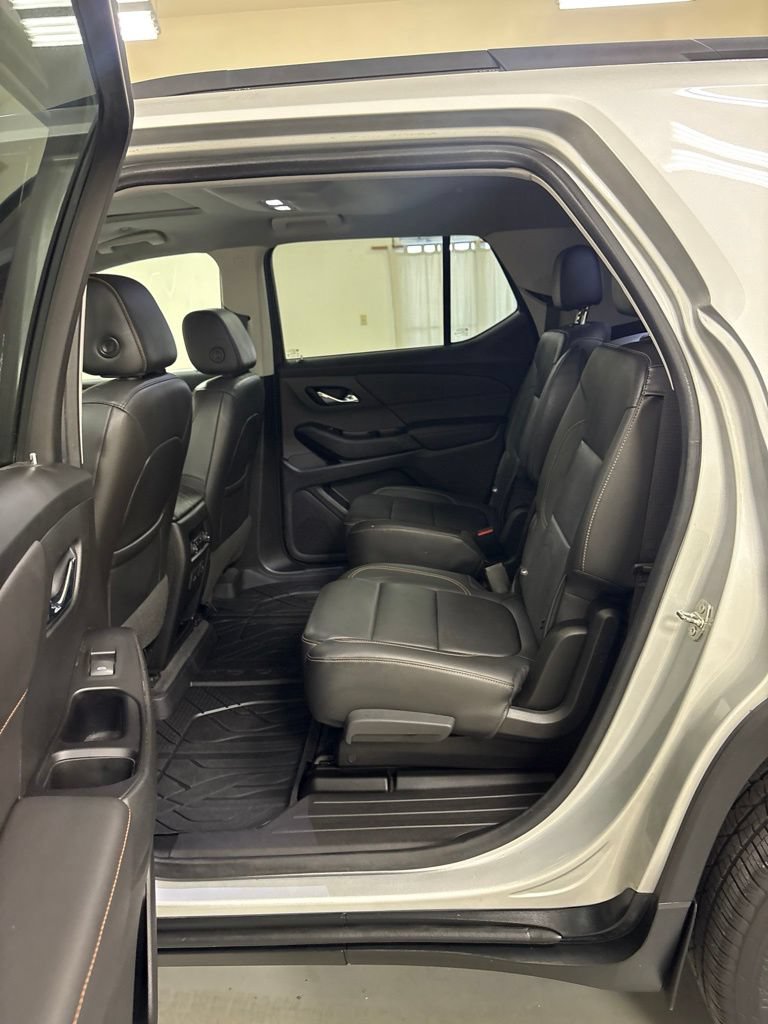 Used 2020 Chevrolet Traverse RS FWD image 20