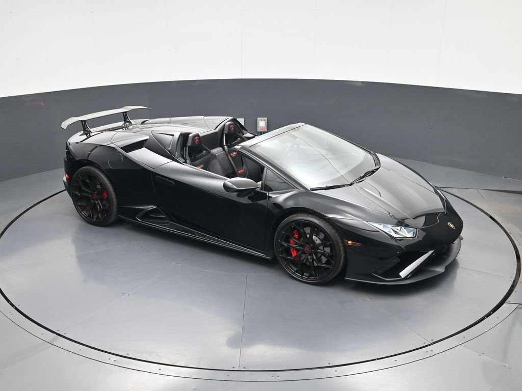 Used 2020 Lamborghini Huracan EVO image 31