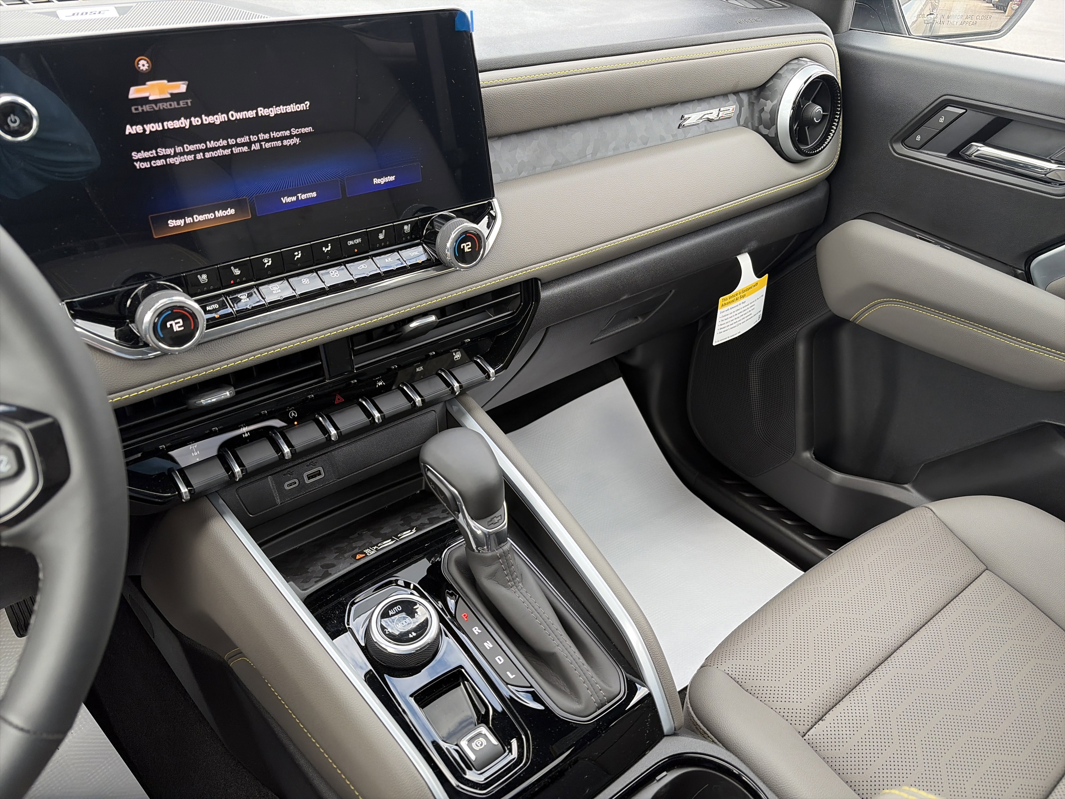 New 2026 Chevrolet Colorado ZR2 w/ Technology Package AWD/4WD image 22