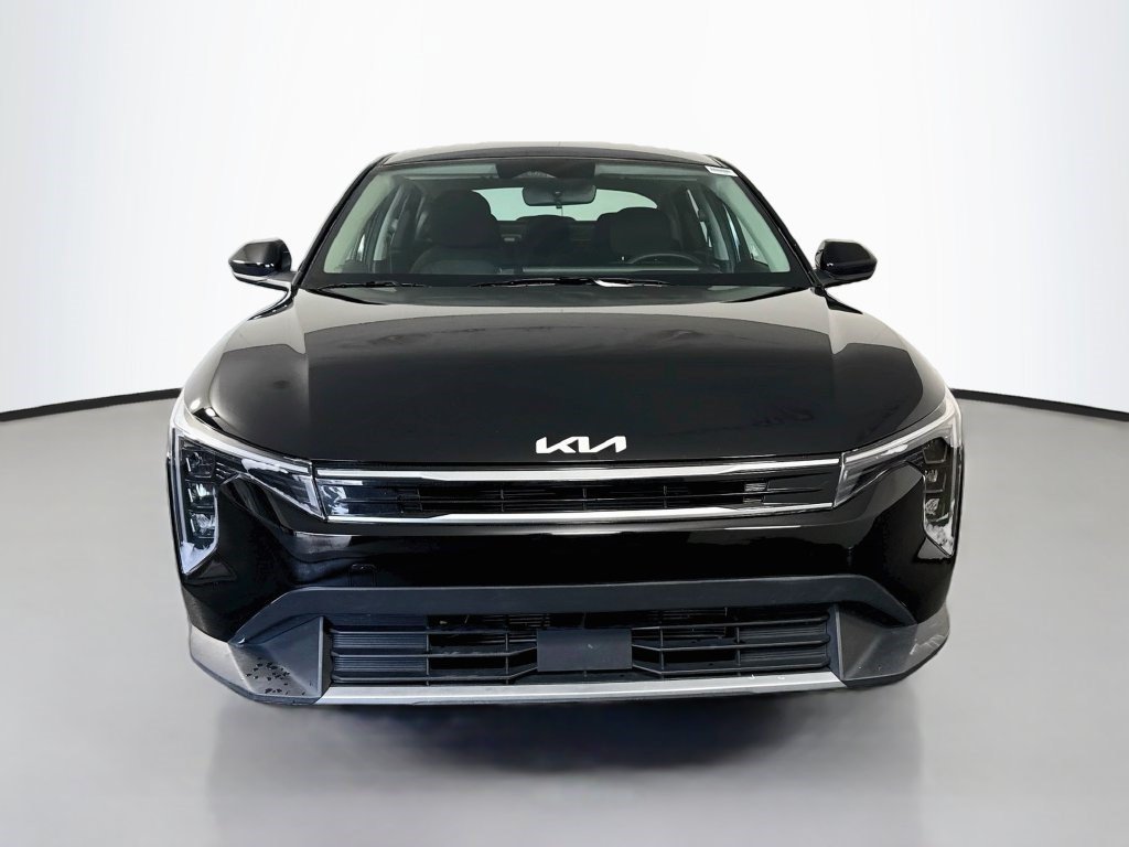 Used 2025 Kia K4 FWD image 2