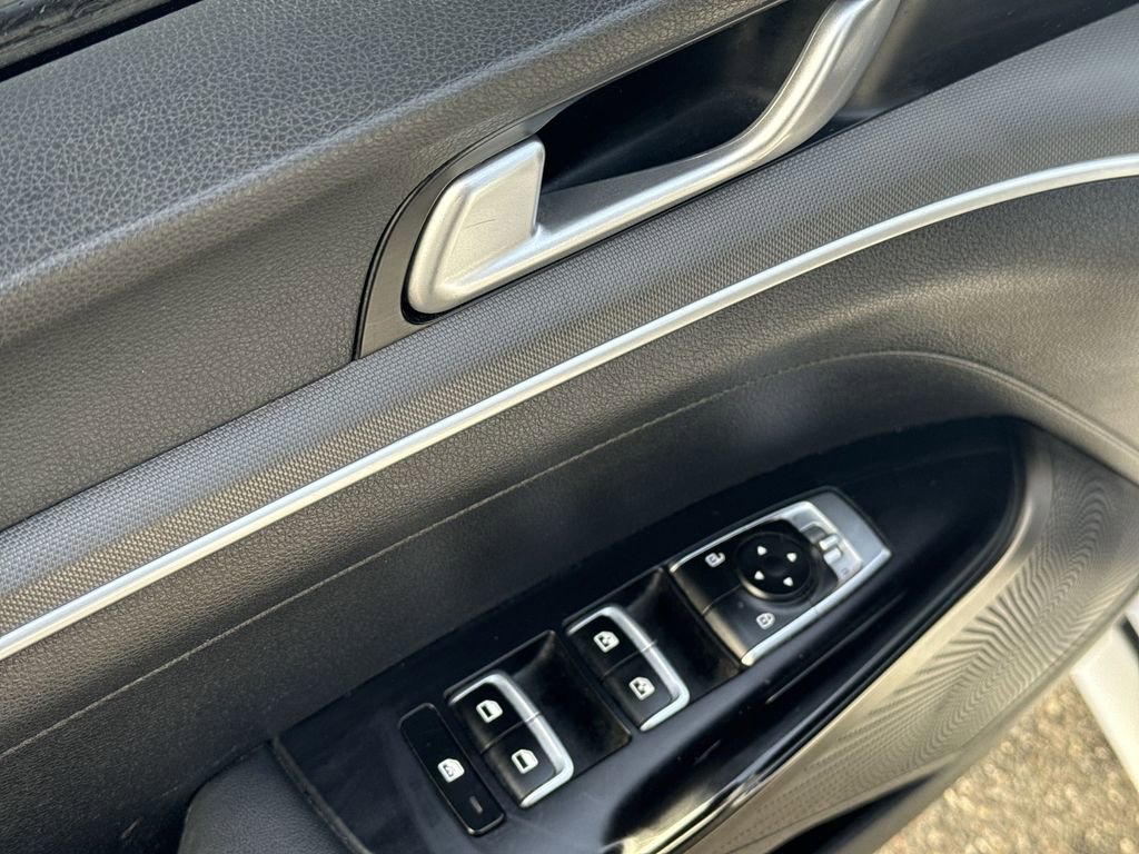 Used 2022 Kia K5 GT-Line image 15