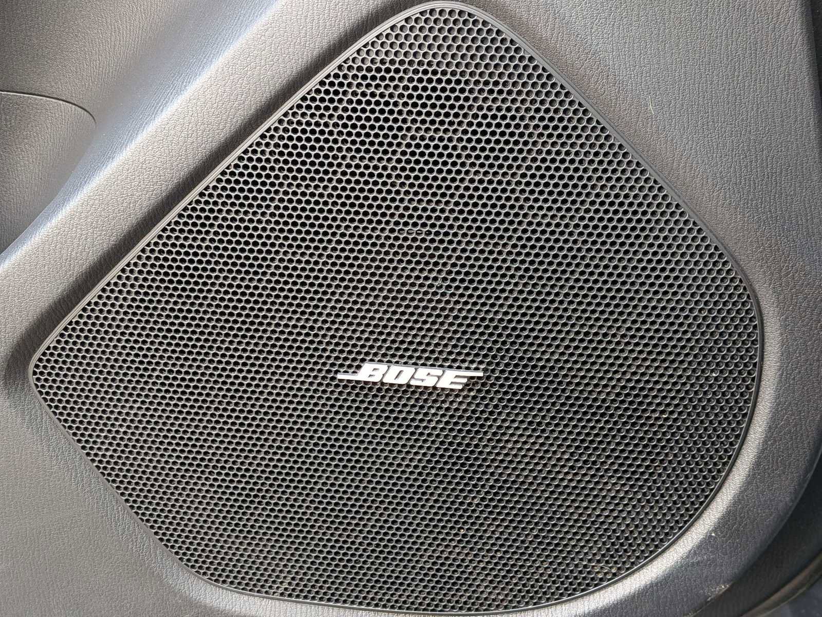 Used 2016 MAZDA MAZDA3 i Touring w/ Popular Equipment Package image 30