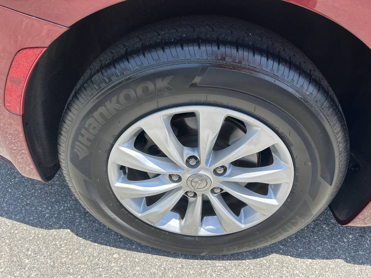 Used 2017 Chrysler Pacifica Touring-L FWD image 13