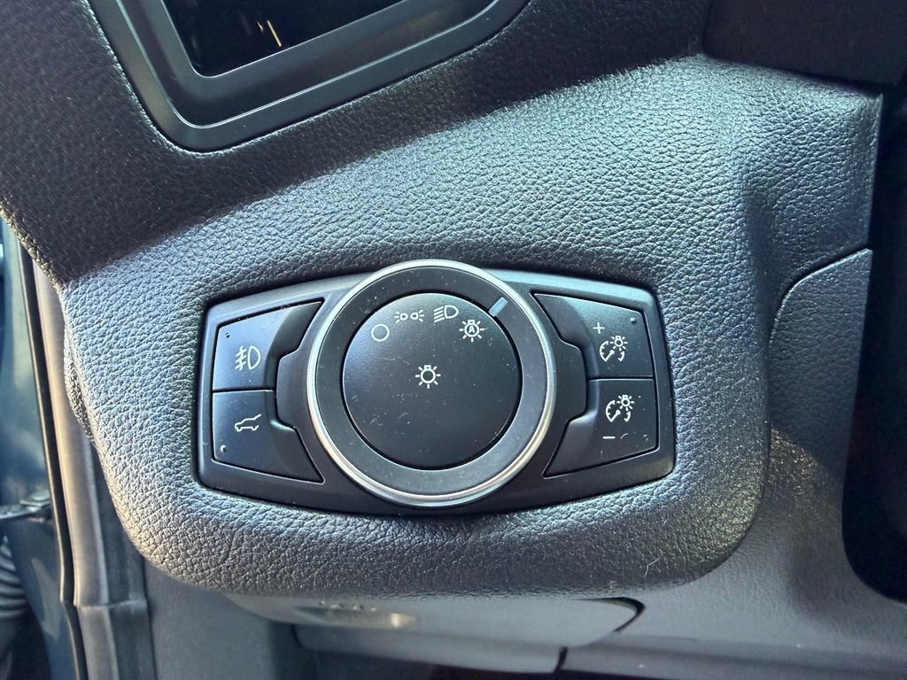 Used 2019 Ford Escape SEL w/ Ford Safe & Smart Package AWD/4WD image 7