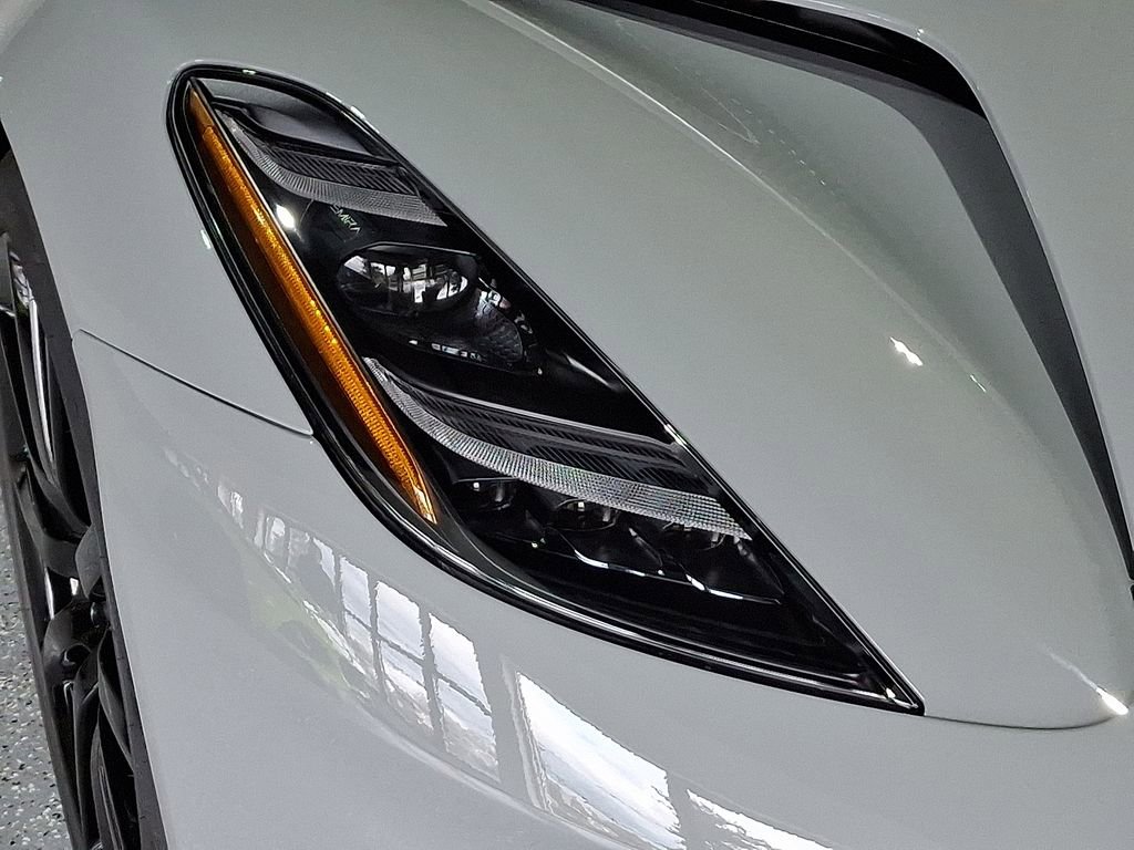 Used 2025 Lotus Emira image 7