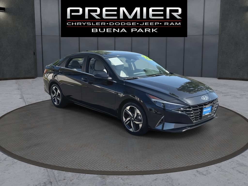 Used 2022 Hyundai Elantra Limited FWD video 3