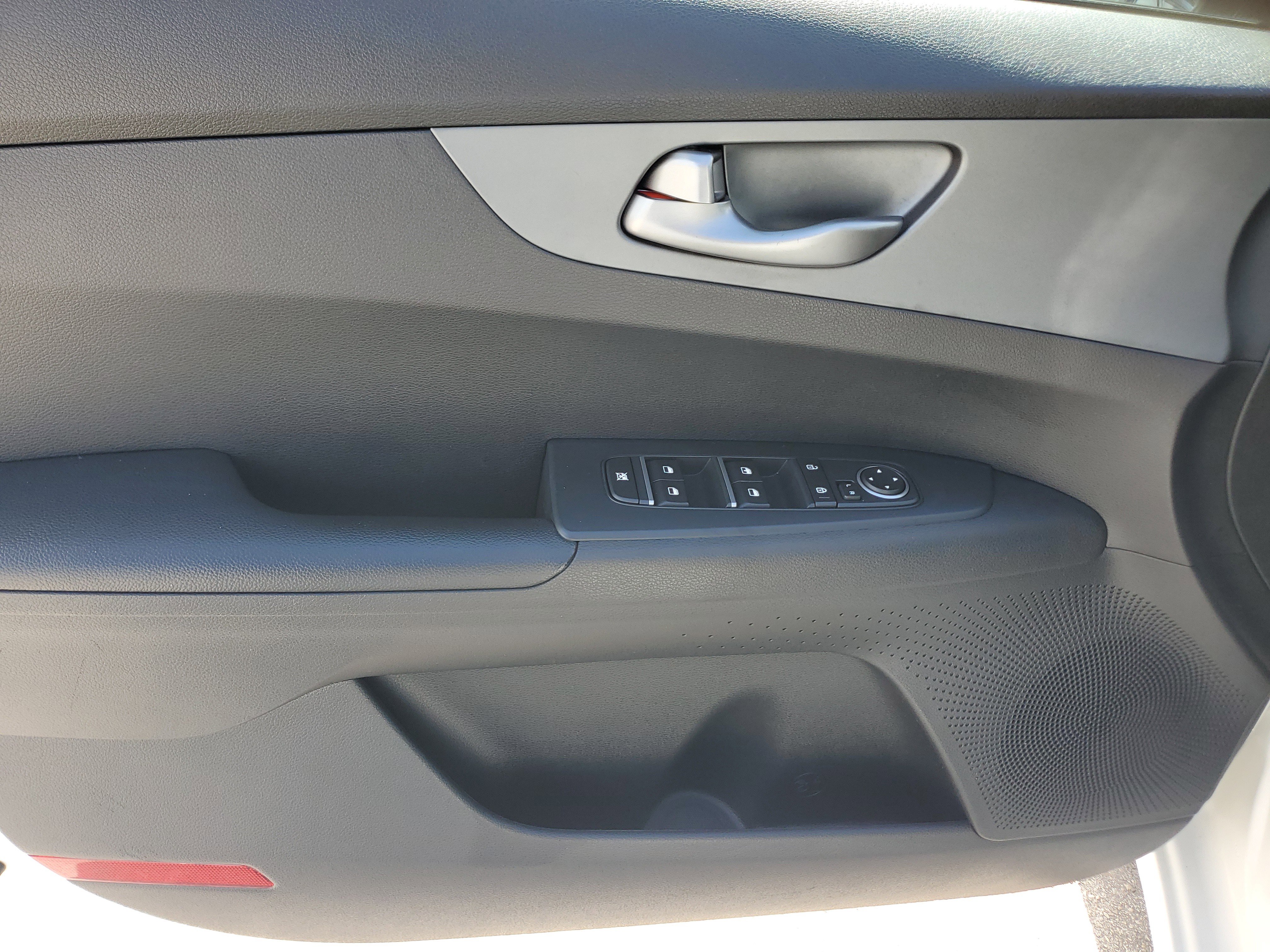 Used 2021 Kia Forte LXS image 25