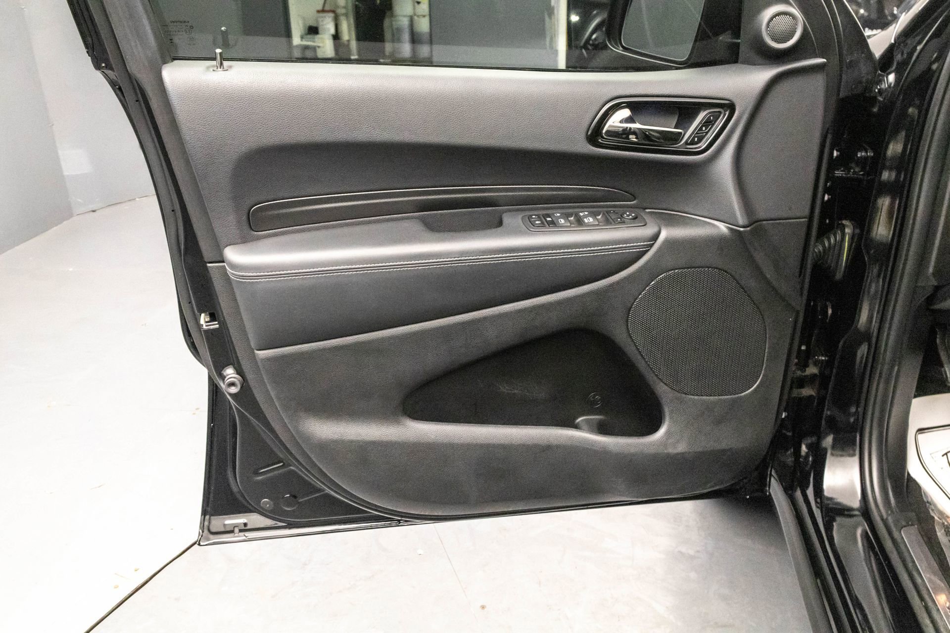 Used 2023 Dodge Durango SRT w/ Black Package image 29