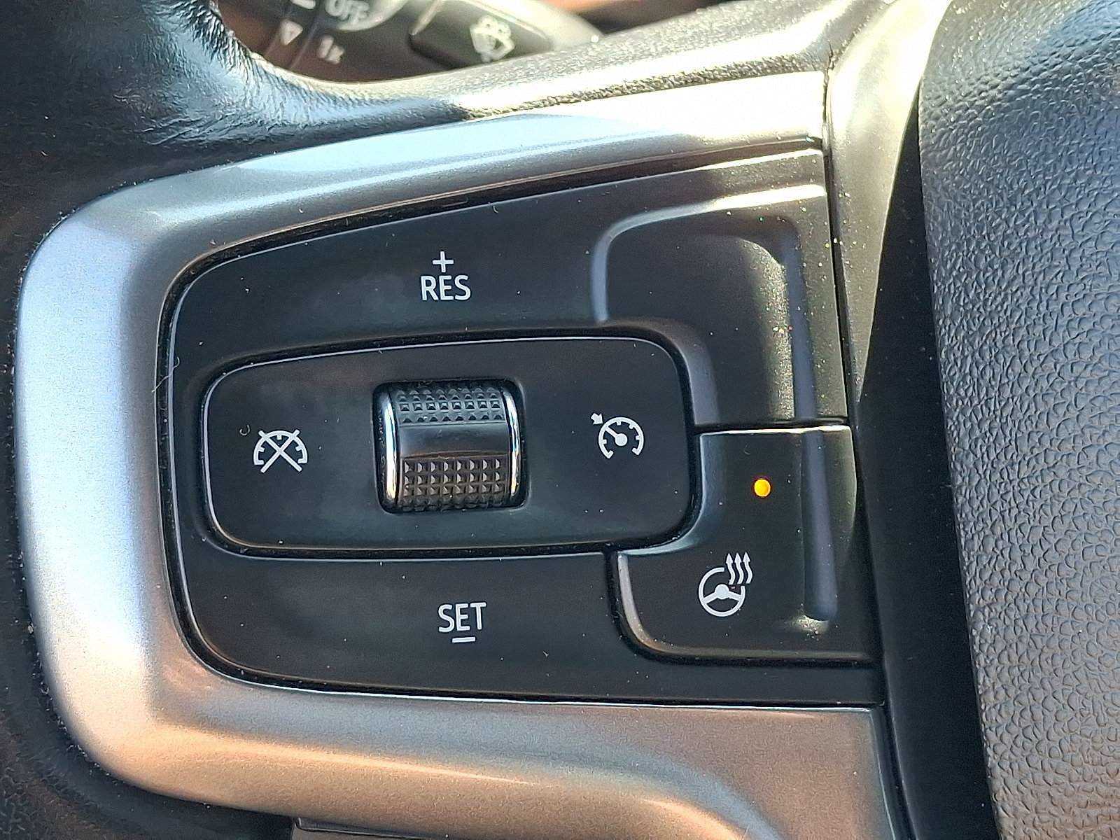 Used 2022 Chevrolet Silverado 1500 LT w/ Bed Protection Package AWD/4WD image 21