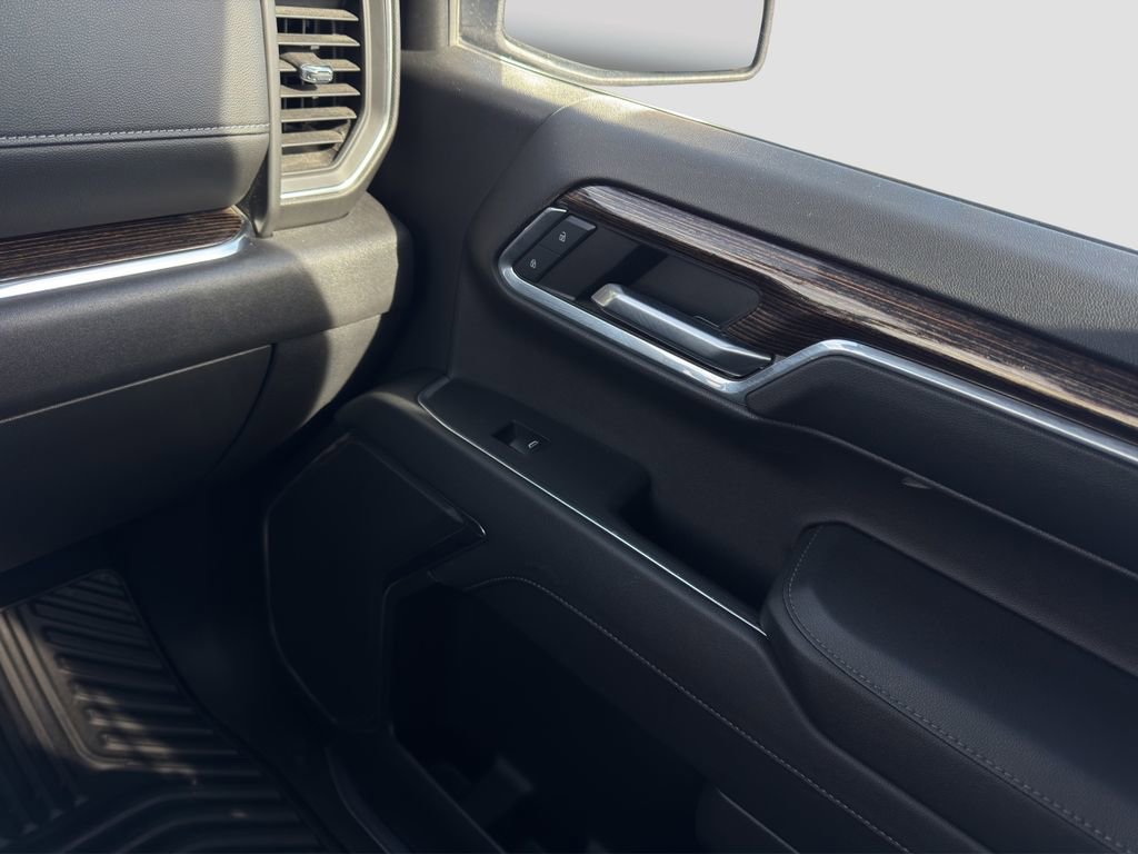 Used 2024 GMC Sierra 1500 SLE image 26