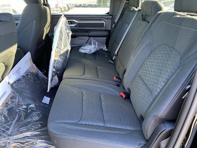 New 2026 RAM 1500 4x4 Crew Cab image 7