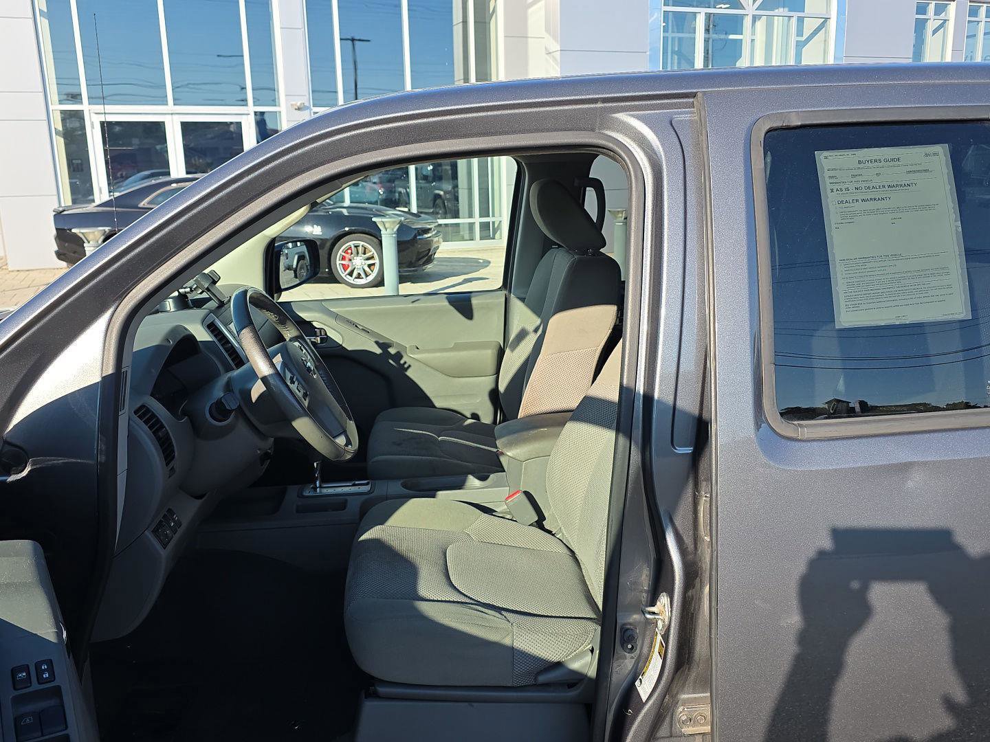 Used 2019 Nissan Frontier SV w/ Value Truck Package AWD/4WD image 11