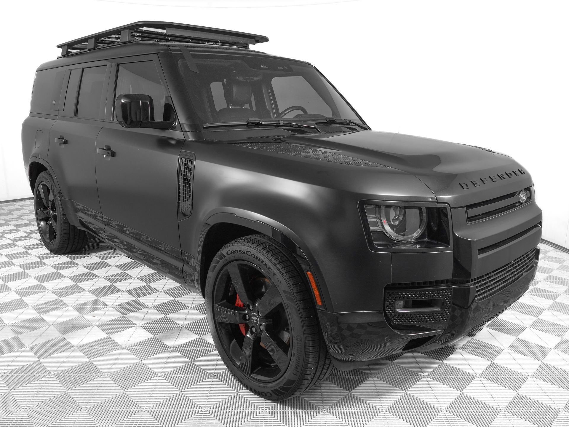 Used 2024 Land Rover Defender 130 X image 3