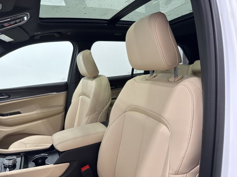 New 2025 Jeep Grand Cherokee Limited image 20