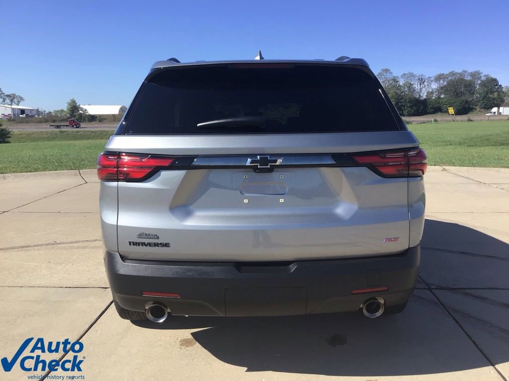 Used 2023 Chevrolet Traverse RS image 4