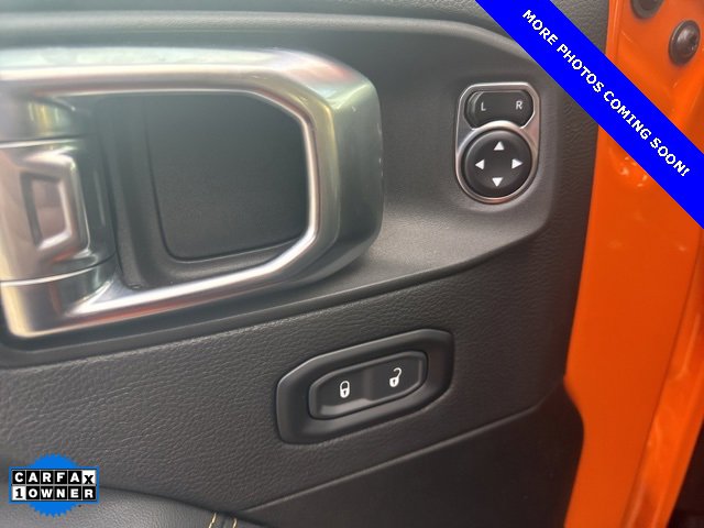 Used 2025 Jeep Wrangler Sahara image 21