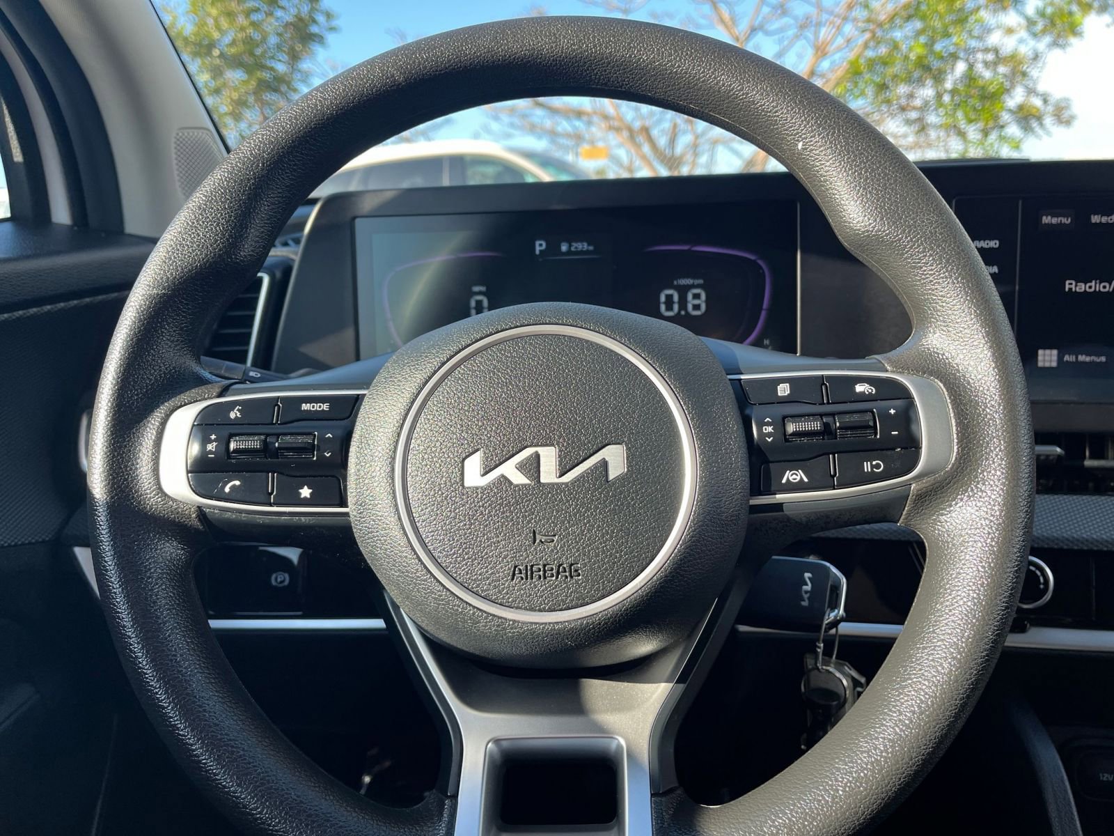 Used 2025 Kia Sportage LX FWD image 28