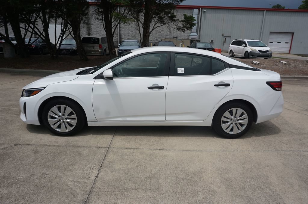Used 2024 Nissan Sentra S FWD image 16