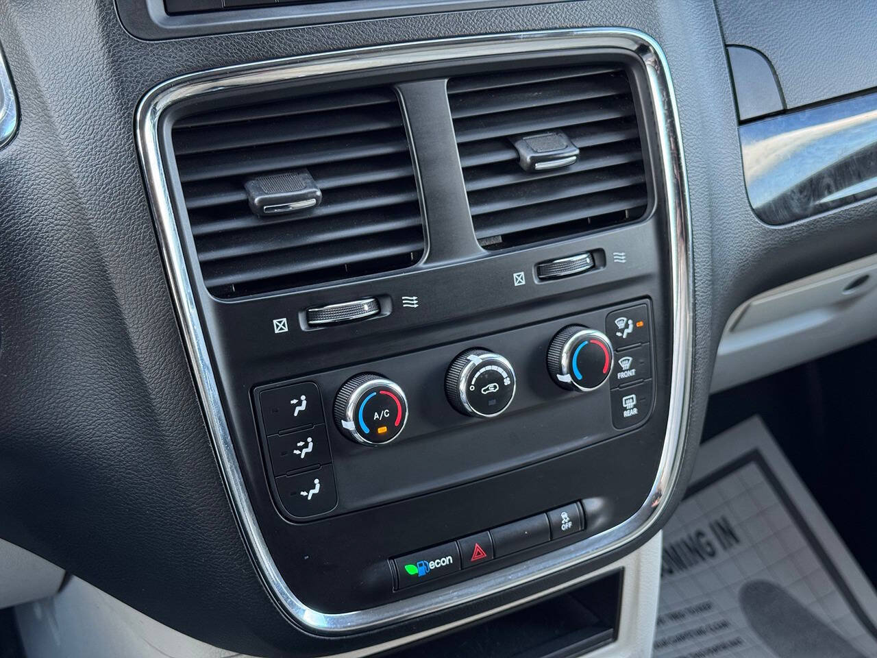 Used 2014 RAM C/V Tradesman FWD image 19