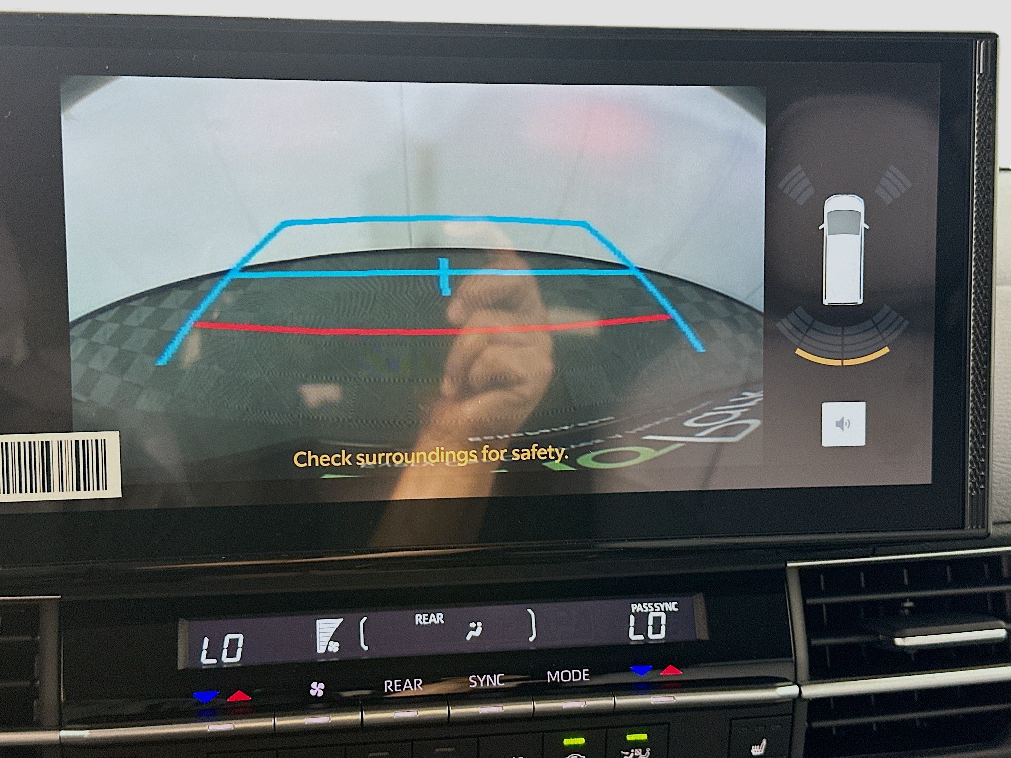 Used 2026 Toyota Sienna XLE FWD image 23